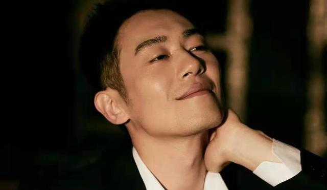 朱亚文|满脸褶子，却搭各路女神演了26位男主，他的“丑”让多少人脸红