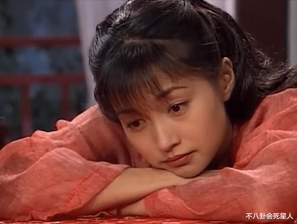 TVB|拍烂片、工地搬砖、68岁县城走穴，老牌港星的现状太心酸