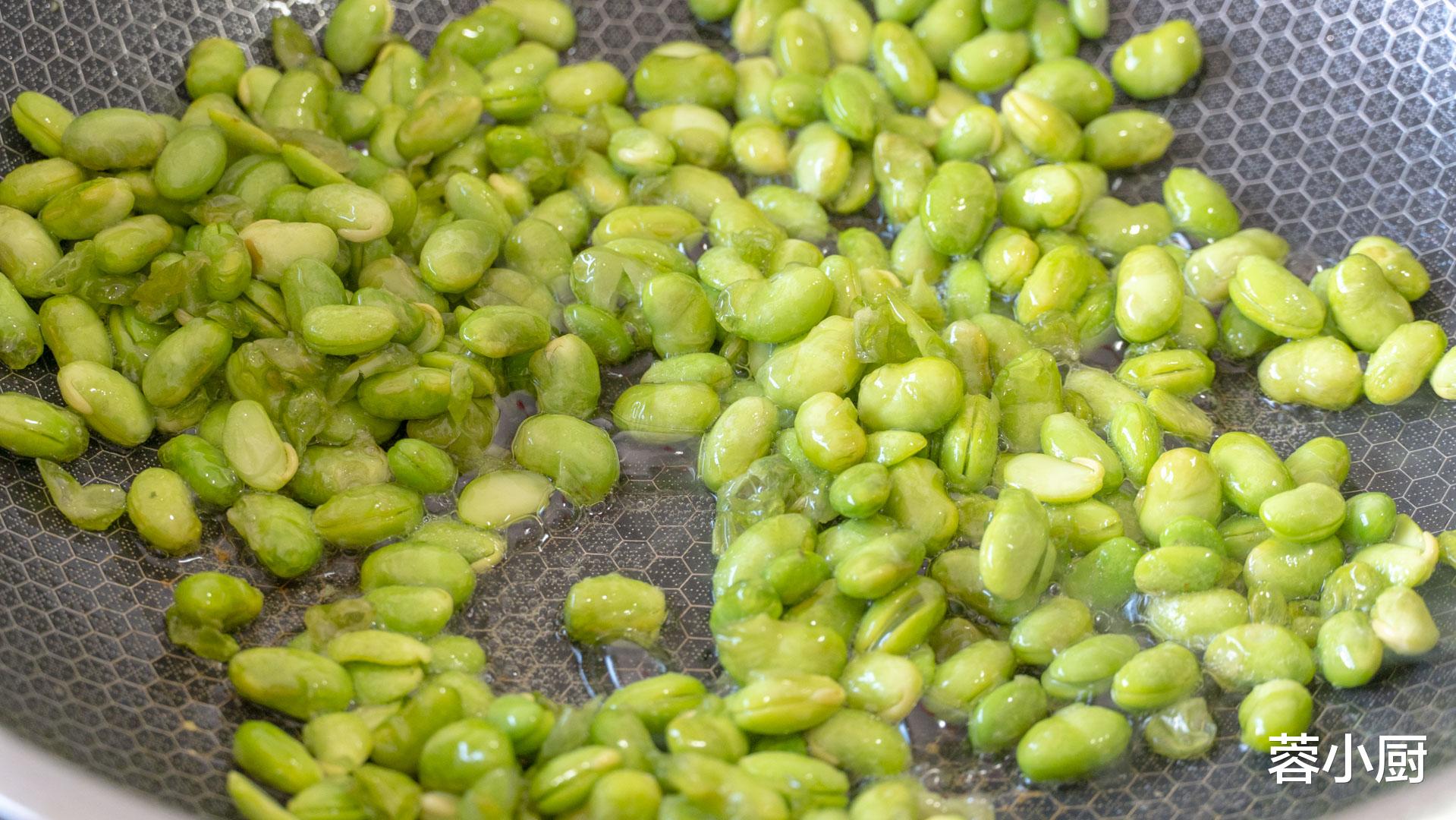 补钙要趁早，这5种食物不能少！每天换着吃，骨骼强健，腿脚有劲