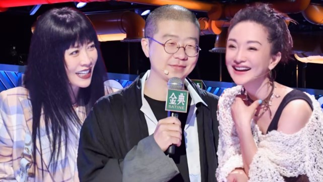 赵晓卉|脱口秀5：赵晓卉黄大妈双双退赛，小鹿疑似复活，又开始玩花活了