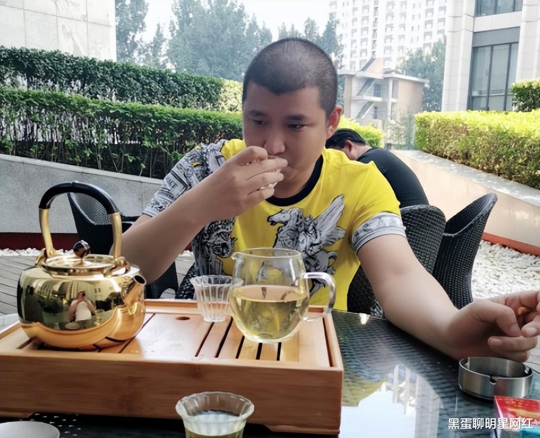 散打哥|散打哥直播“老铁有话说”，二子爷连麦拆台，大喊：辛巴正能量