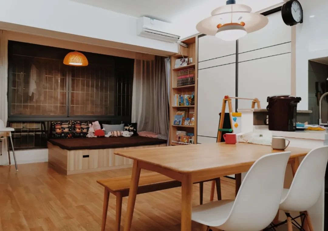 42㎡小户型公寓变两房,满墙储物柜,开放式厨房,实用还不拥挤