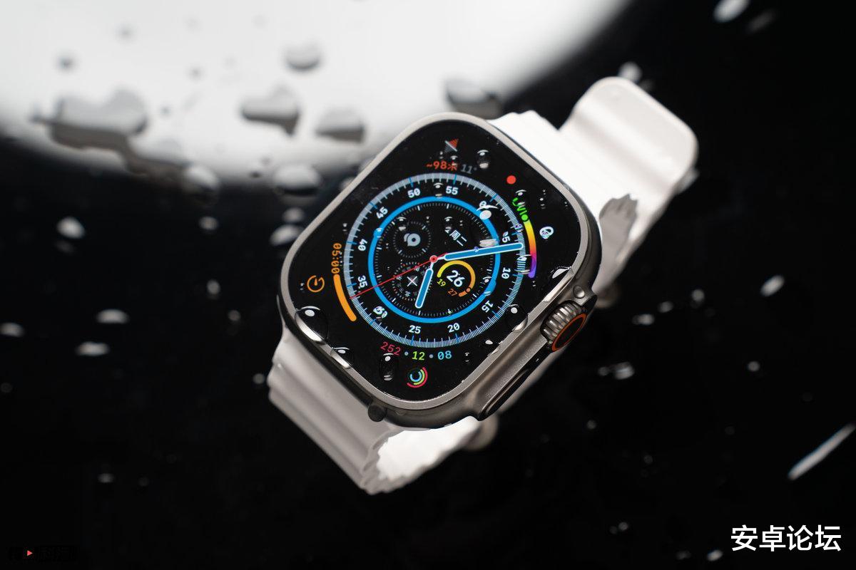 苹果|Apple Watch Ultra上手体验：从表壳到屏幕的重新设计