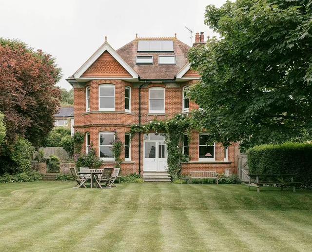 住伦敦老房子,感受古典浪漫英伦风情,如电影般精致的生活,慕了