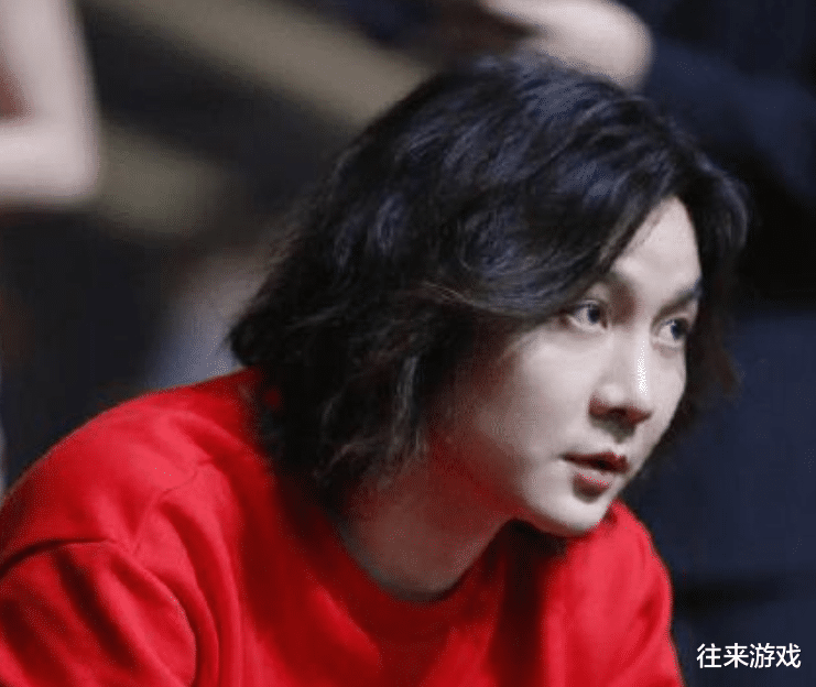 短发 张大仙减肥成功！线下活动照片不慎流出？网友直呼：那个男人回来了！