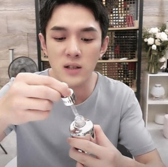 补水保湿 继百雀羚后！我国又一精华液走红，虽“便宜”却可有效补水保湿！