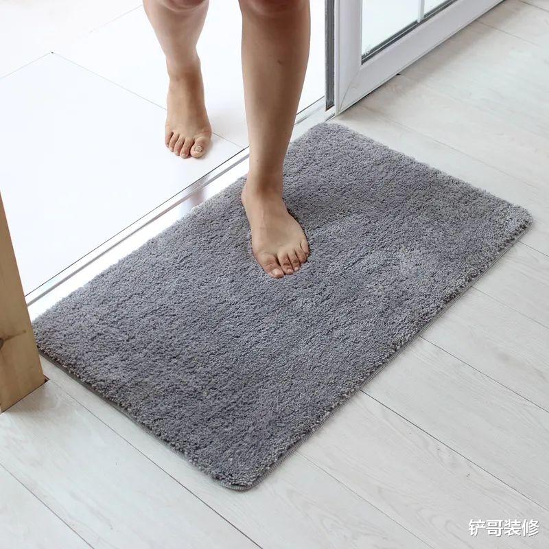 年轻人都不在门口放“脚垫”了?又脏又土气,教你这样做,真高级