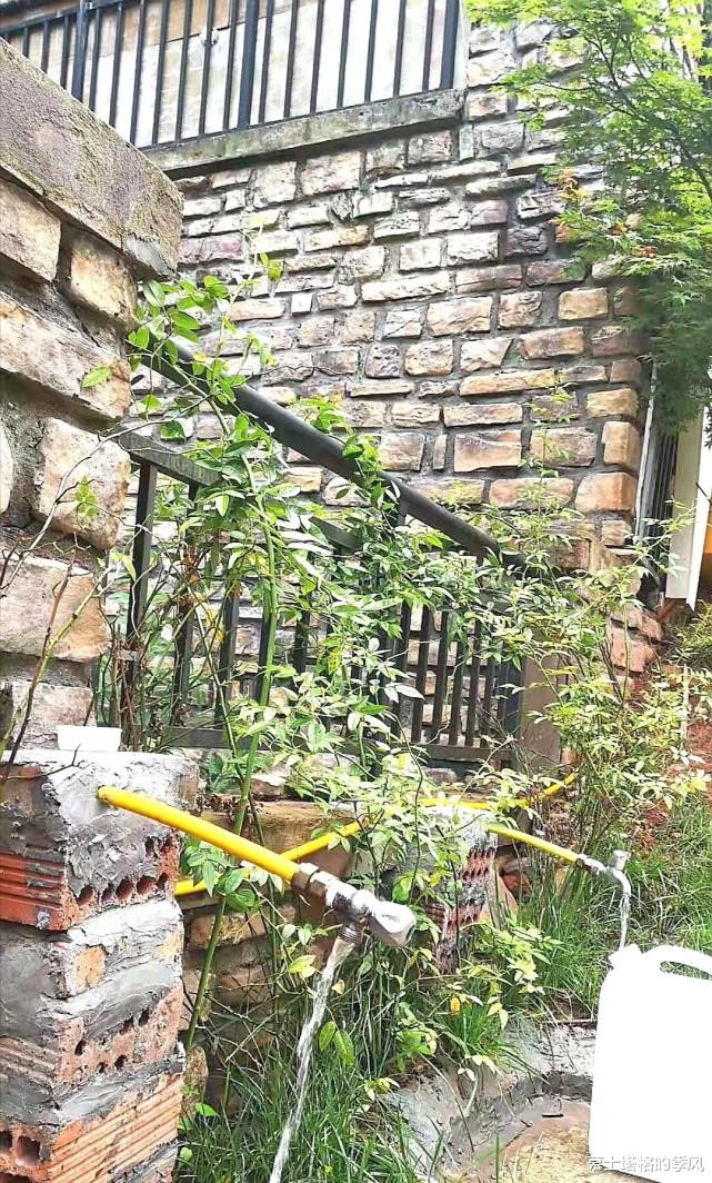 丽江|中国版的天鹅堡:距赤水40公里,海拔1400米,避暑胜地,欧陆风情