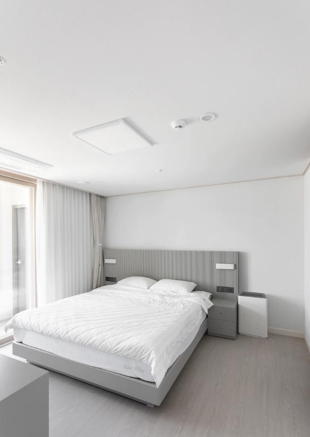 96极简复式,灰色大砖通铺,简约中透着高级,全屋没有一丝俗气