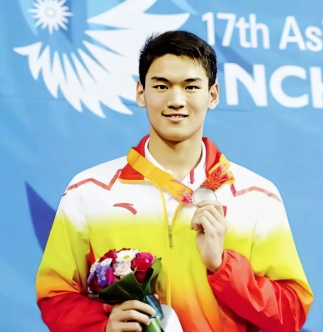 央视|徐嘉余前女友爆猛料，信息量大，还有更毁三观的