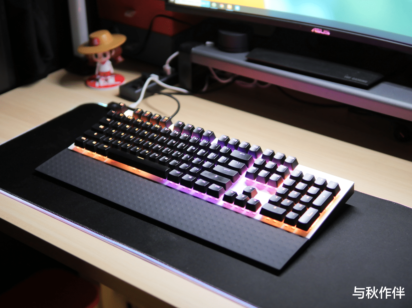 十足电竞感，奥利奥配色的恩杰NXZT机械键盘使用体验