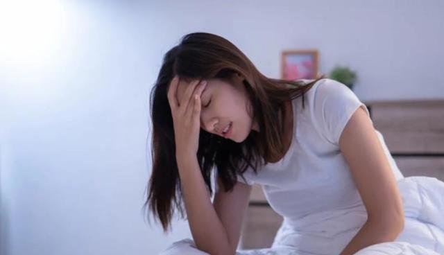 短发 为什么月经走之后，还有褐色分泌物？可能与这几点有关，了解一下