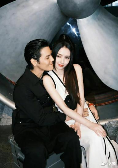 向佐|向佐出轨风波持续发酵,向太二次回应气势拉满,狗仔恐不会再放料