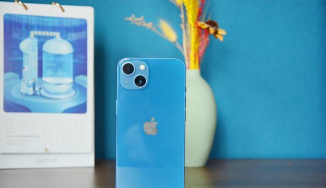 iphone13|买iPhone13其实更省钱！维修老师傅点评：这四点原因不接受反驳