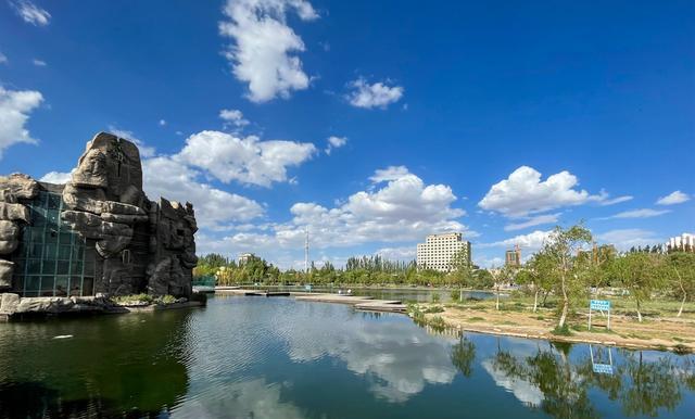 格尔木|青海省冷门公园，位于格尔木市中心且免费开放，去过的游客很少