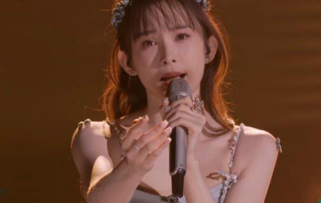 郭晶晶|《乘风破浪》存在感最低的姐姐，多年前也是湖南卫视力捧的女主