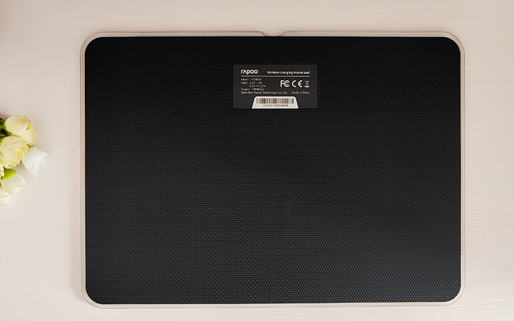 联想Yoga|感受无线充电外设新体验:雷柏VT350Q双模鼠标+V10RGB鼠标垫套装