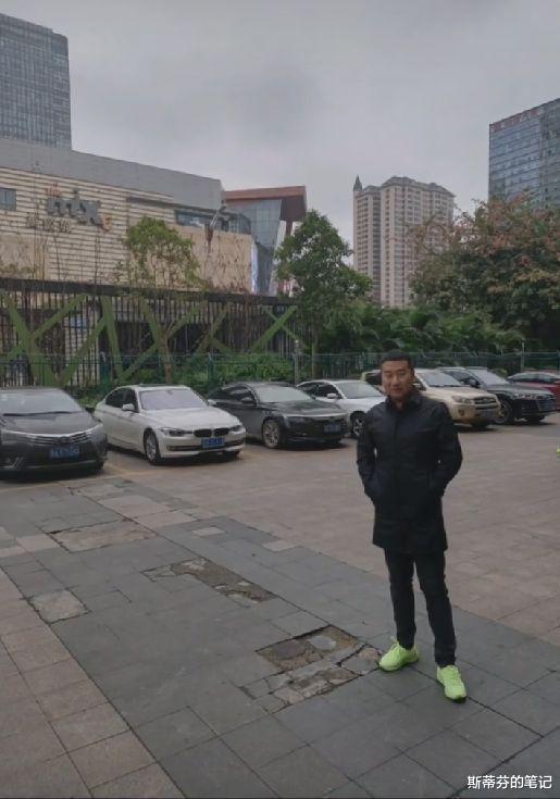 唐山事件男子账号被扒,生活奢侈住星级酒店,一天涨粉十万成网红