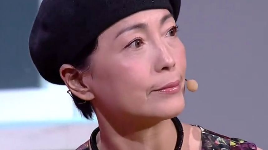 苑琼丹|59岁知名香港女星定居深圳！穿旗袍庆香港回归，面容虽老风采依旧