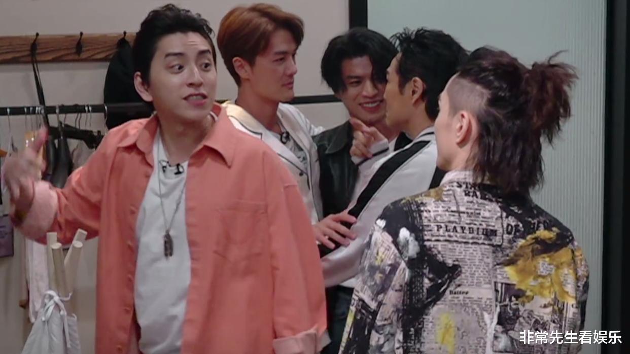 苏有朋|《披哥2》五公分组出炉，苏有朋阵营补强，2人被冷落，王大陆自荐