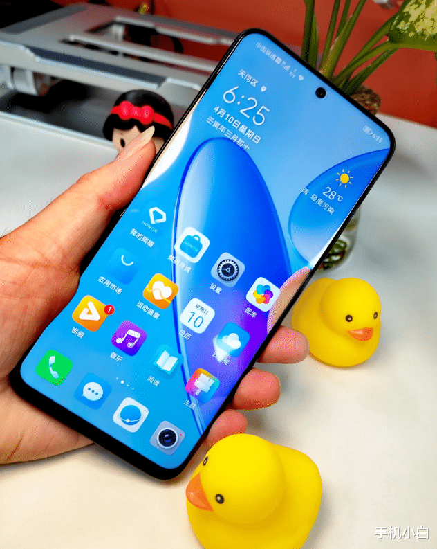 电池|不用等到618，这3款千元机，性能强价格香，适合65岁以上老年人用