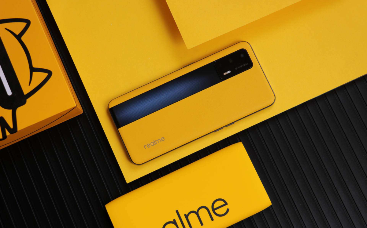 Python|65W闪充+6400万像素，顶配性价比神机再创新低，最低跌至1599元