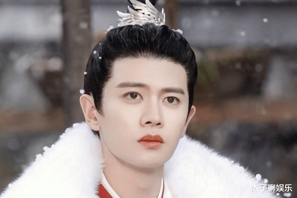 周生辰|明明前后只差20天，任嘉伦演的长意和周生辰，差别咋就那么大？