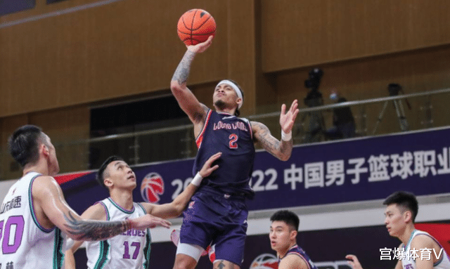 广州队|正式抵达国内！顶级外援加盟广州龙狮 帮助郭士强冲击前四