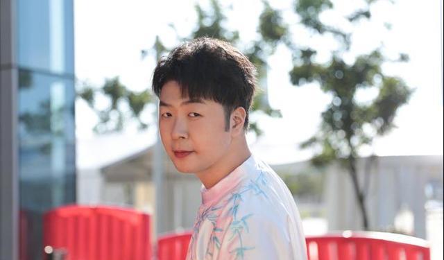 杜海涛 杜海涛瘦30斤后复工，法令纹抬头纹显老？与沈梦辰结局圆满
