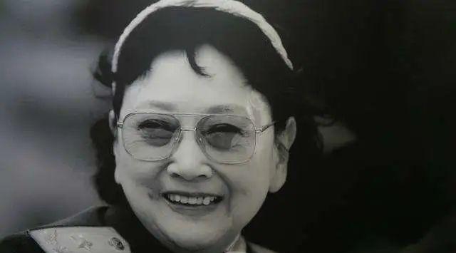 王丹凤|这4位很有魅力的女明星,各有各的美,气质迷人,网友:真的很美