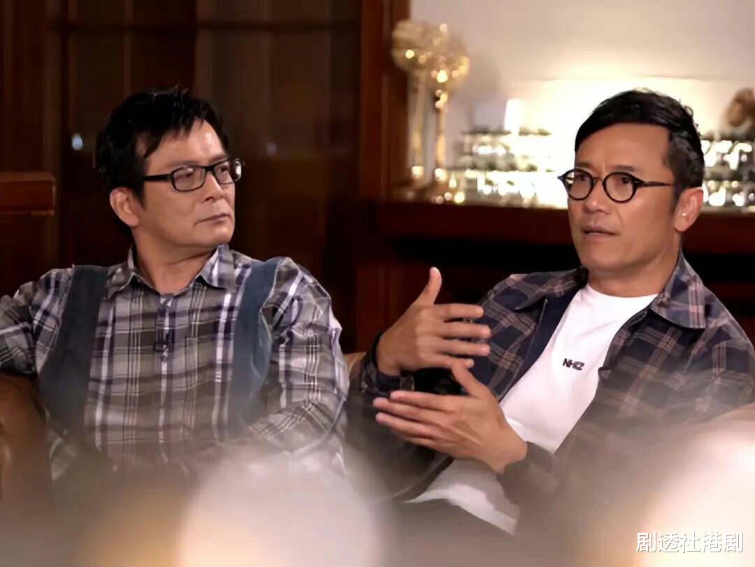 苗侨伟|苗侨伟返港后为妻子庆生！多位圈中人现身撑场，两夫妻甜蜜亲吻