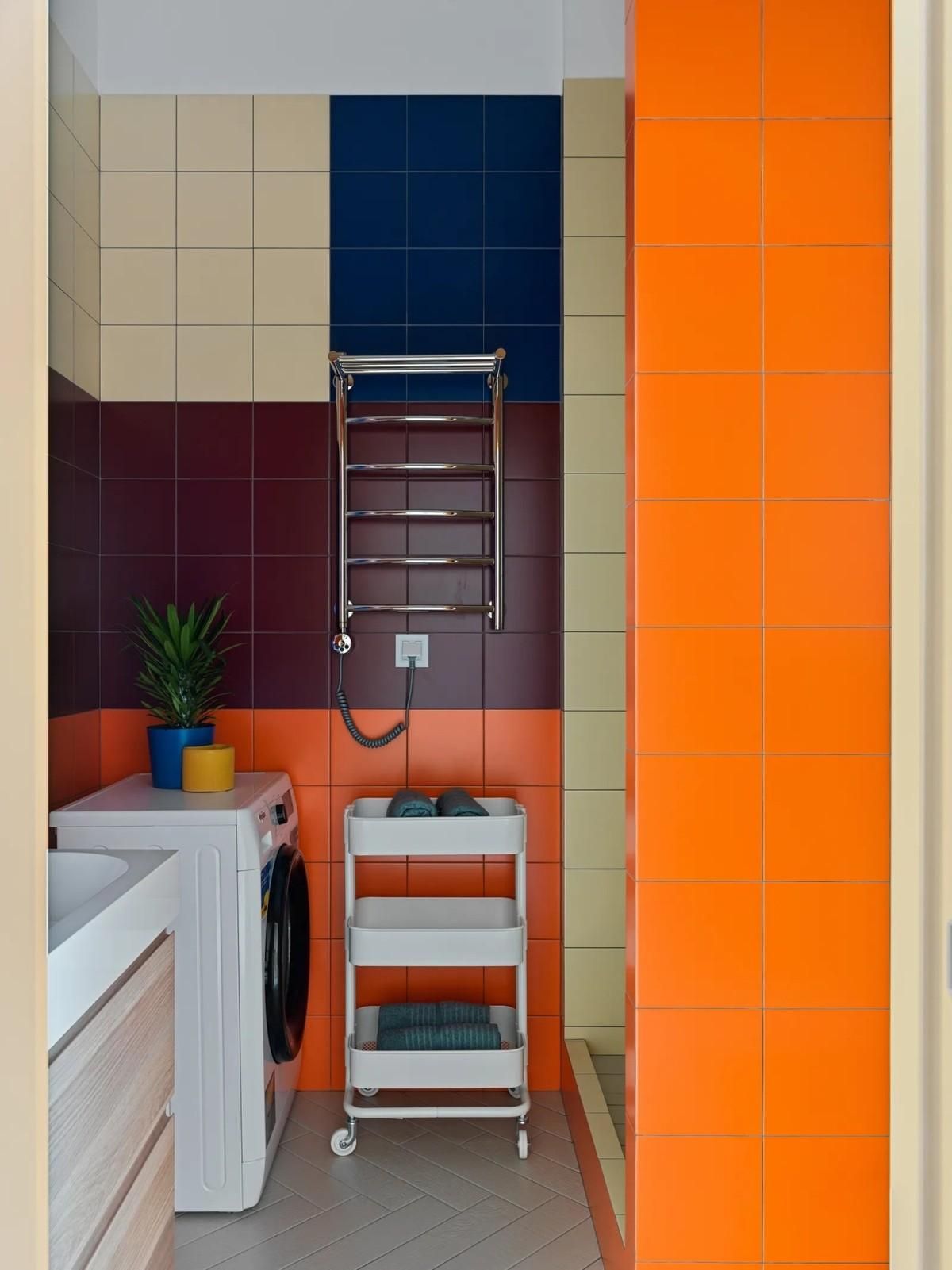 香港小夫妻蜗居27㎡劏房,床下掏洞做衣帽间,太难了