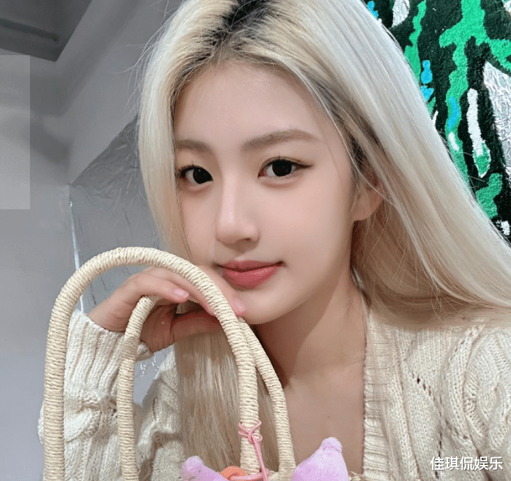 郭德纲|郭德纲老婆王惠晒王思聪的豪车，随后被王惠秒删，看来不想影响安迪的生活