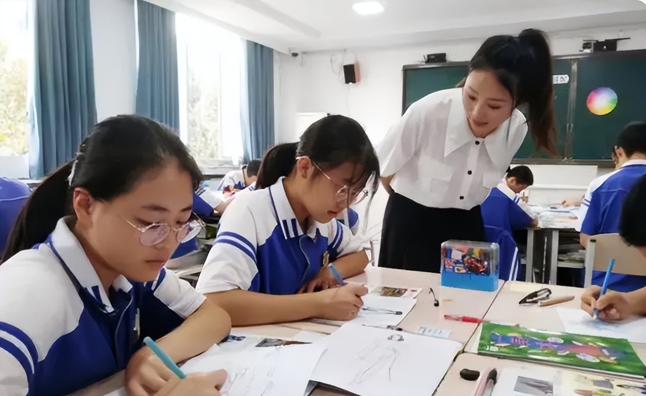 考试|体制内“阴阳失调”成常态,男女比例差距悬殊,背后原因让人深思