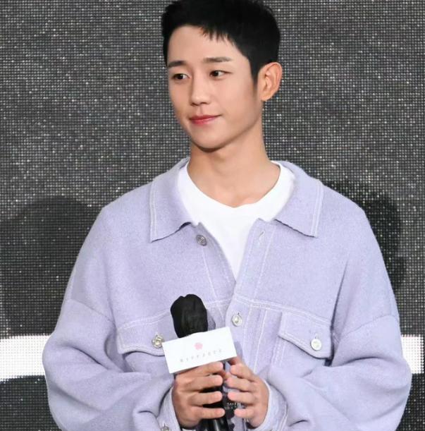 丁海寅|净化眼球!韩星丁海寅新剧记者会零死角美貌,张张都是高颜值