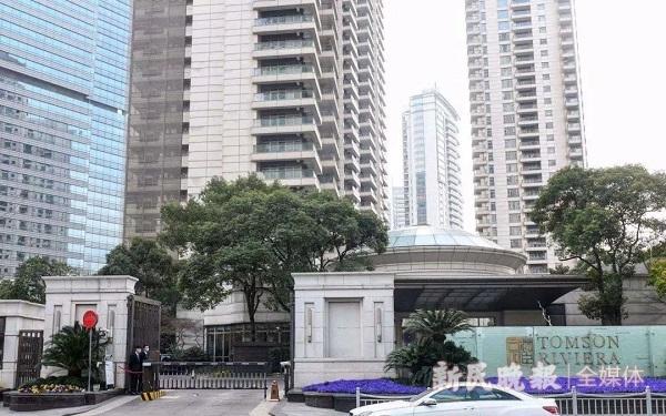 花9500万买的汤臣一品房子遭粪水倒灌, 业主: 十多年没过舒坦日子