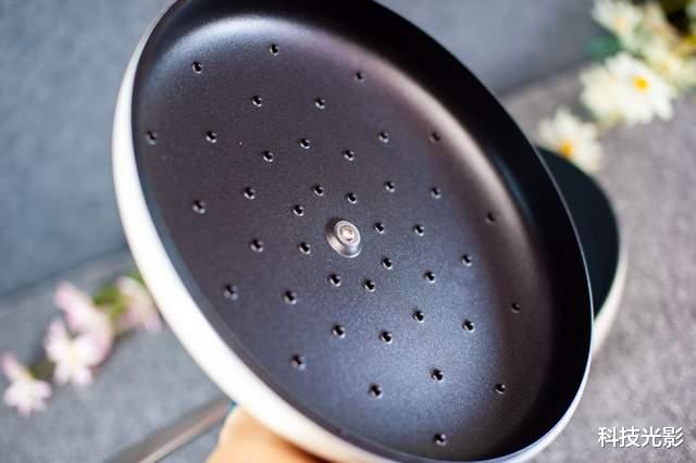 星钻涂层更耐磨,体验中科德马克白月光不粘锅,颜值满分