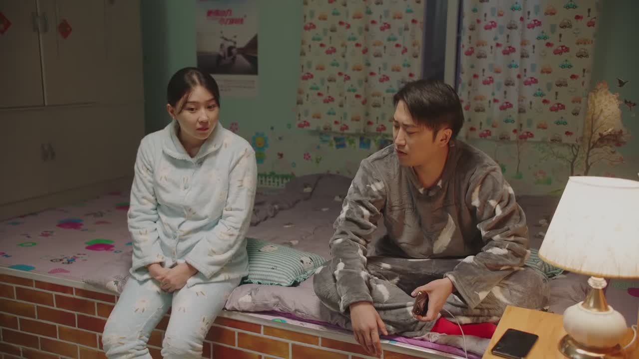 刘英 《乡村爱情14》赵玉田反对刘英做美容，小双看上靳炎