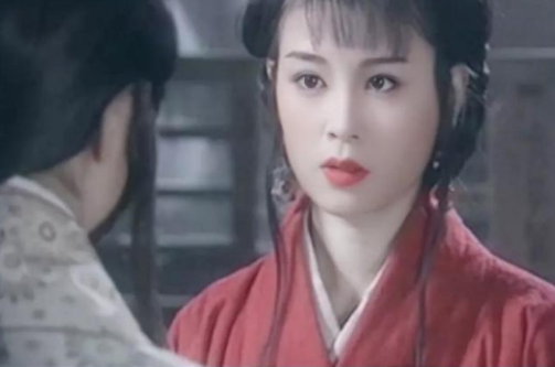 春晚|恋爱幸福婚姻失败赵明明独留女儿,将女儿照顾成人自己始终未婚