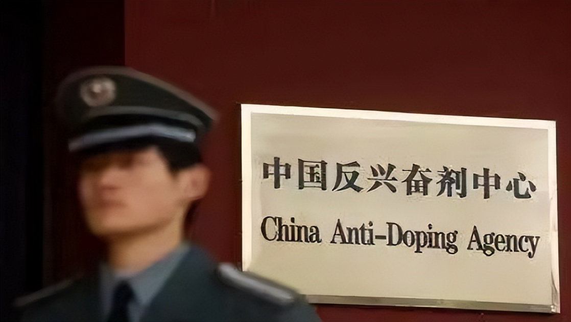 江苏女排|从金牌冠军到跌落神坛，孙杨：成也杨明败也杨明