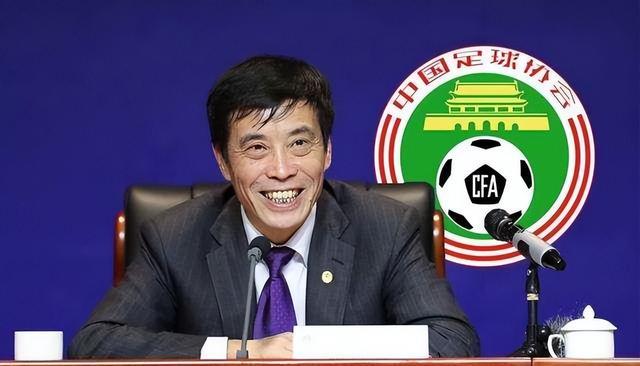 东亚杯|国足新主帅浮出水面！李霄鹏无缘3个月后东亚杯，教练另有人选