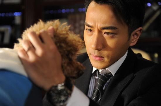 杨幂|有种“整容”叫离婚2年，杨幂没什么变化，刘恺威却让人认不出！