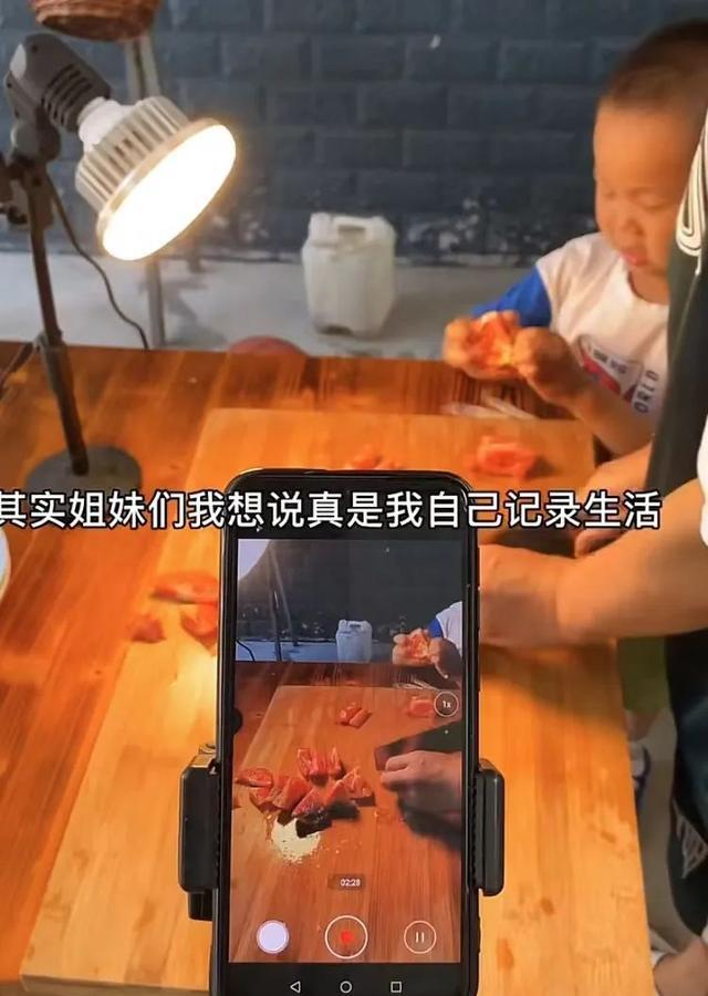 罗晋|近期5个桃色瓜:罗晋把腿放在张慧雯身上,樊小慧被称当代王宝钏