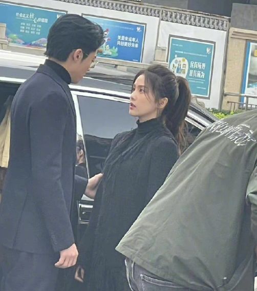 王鹤棣新剧惹争议,用假车牌被交警拖走,还曾陷入番位风波