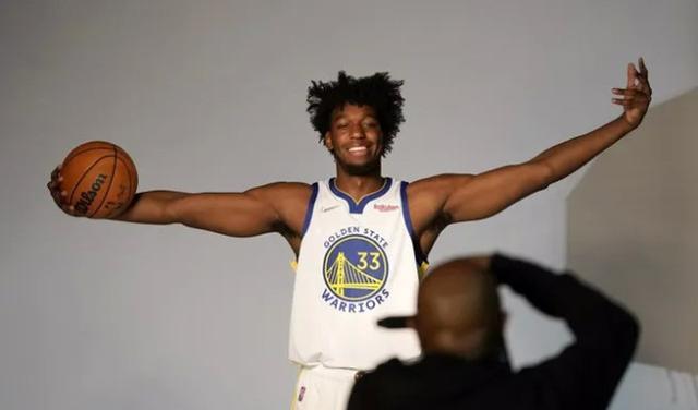 NBA早报：詹皇致敬梅西，浓眉至少缺阵1月，杜兰特迫近邓肯