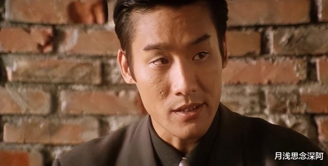 成龙|给“过去40年香港巨星”排名:成龙,周星驰并列,古天乐排不上号