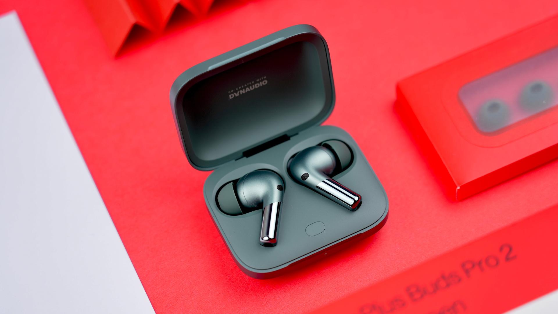 耳机|话说大家喜欢入耳式的耳机还是半入耳式的？