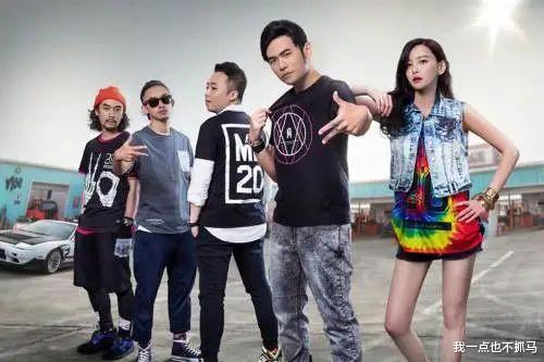 于文文|为什么全网都在骂她，却又偷偷学她？