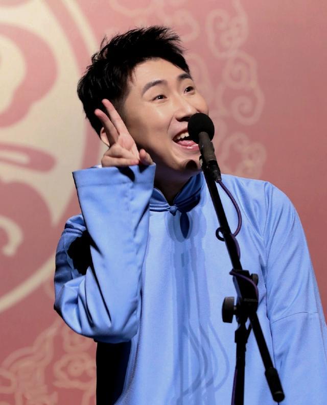 孟鹤堂|德云七队真给力，孟鹤堂回归小剧场，尚九熙开专场，秦霄贤走红毯