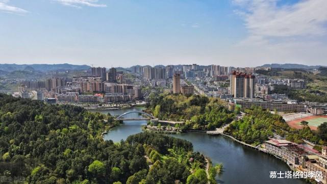 云南旅游|贵州有4座被低估的避暑县城，人少风景美消费低，适合夏天游玩小住